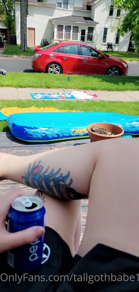 Tallgothbabe14 pornstar top photo