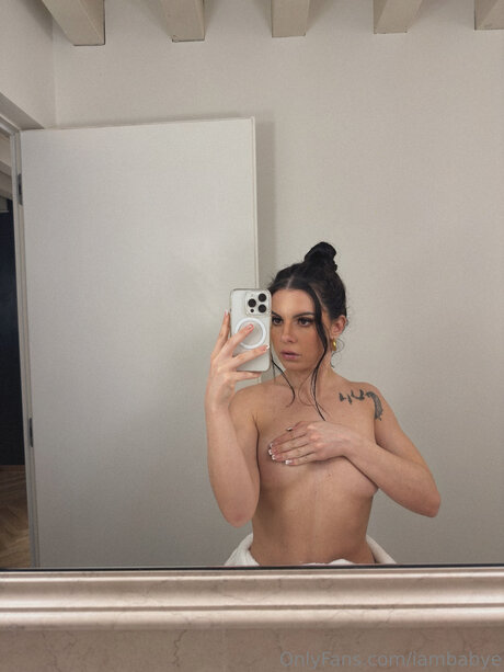 Iambabye pornstar nudes img
