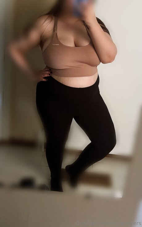 Nyla Myers nude pornstar pics