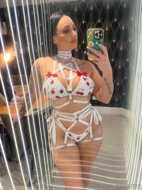 Moneybirdettevip pornstar nice pic