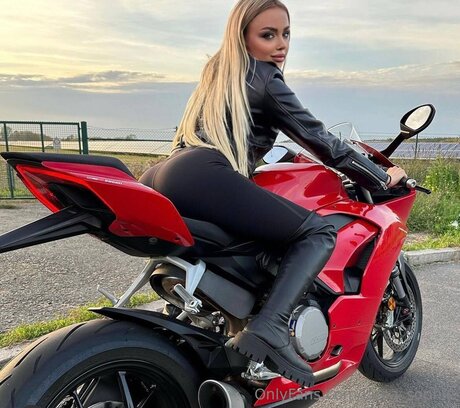 Cherryemmy pornstar beautiful image