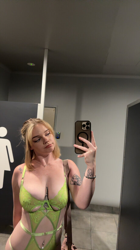 Teexquila star porn img