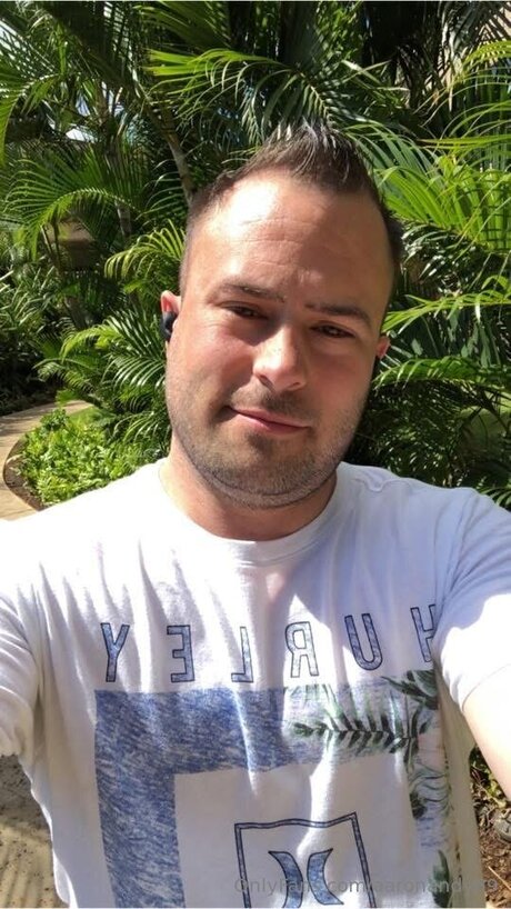 Aaronandy69 hot star image