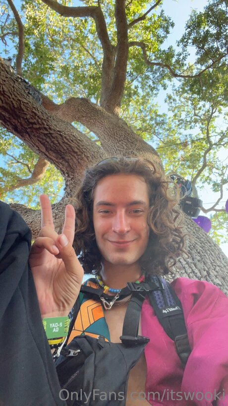 Itswooki hot actress image