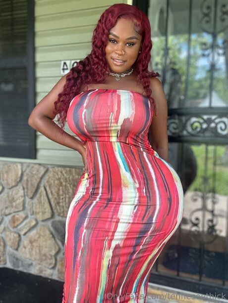 Tenneseethick exclusive model picture