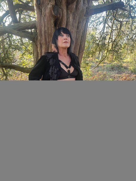 Petite Romani 69 pornstar nude pictures