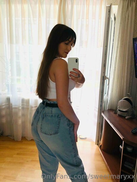 Rubyyexclusive star nude image