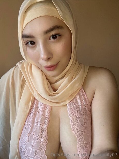 Princessemily07 model nudes gallery