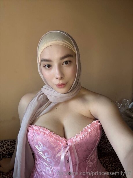 Princessemily07 star beautiful galleries