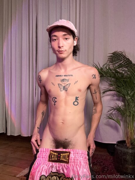 Milotwinkx star naked gallery