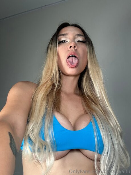 Dezzywaifu beautiful model photo