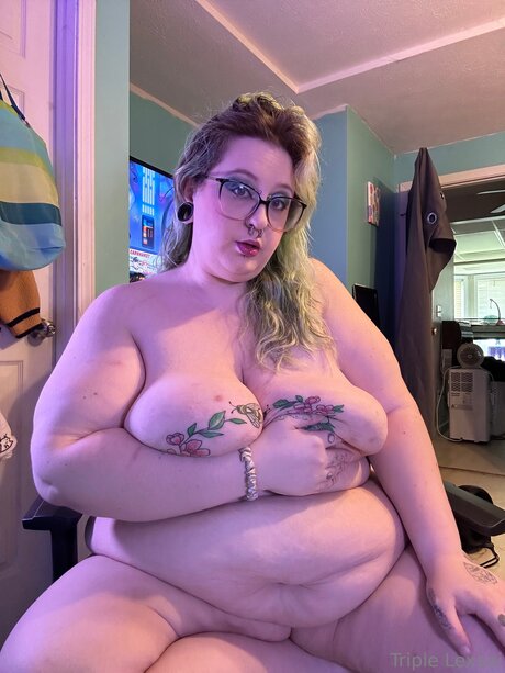 Triplelexxxi star pornographic galleries