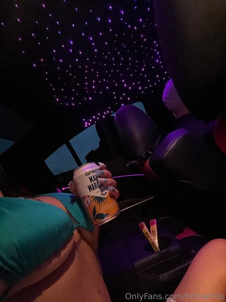 Hottiehills erotic pornstar pictures