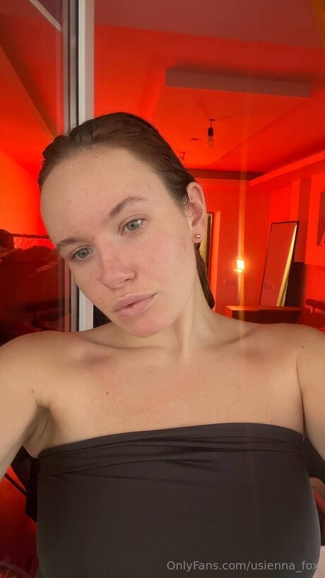 Usienna Fox hd pornstar pic