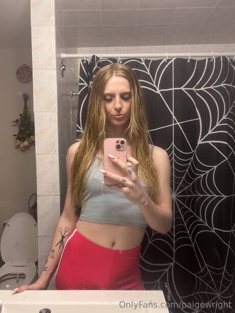 Paigewright sex star pictures