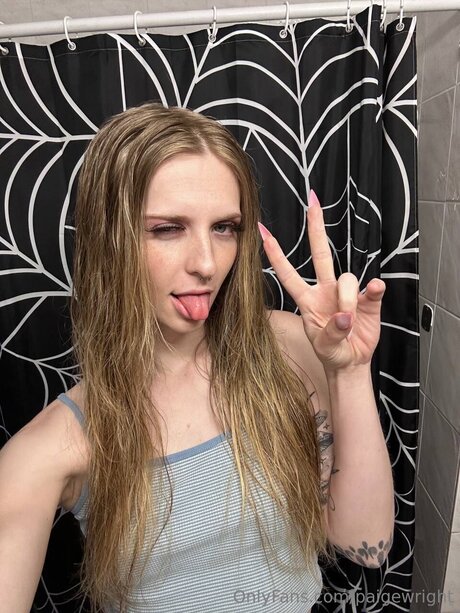 Paigewright model free pic