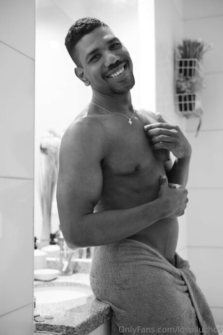 Lospiluchos star adult photo