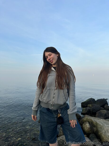 Lolla Sin star art pictures