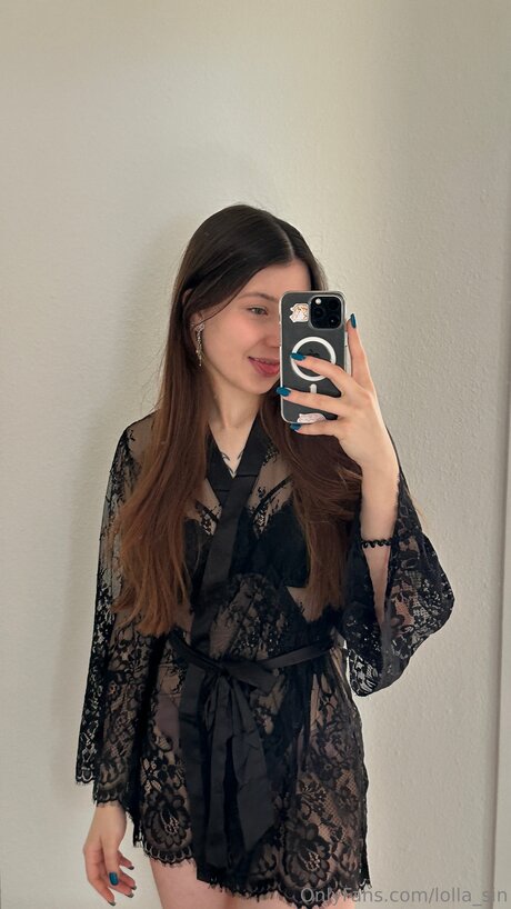 Lolla Sin star photos