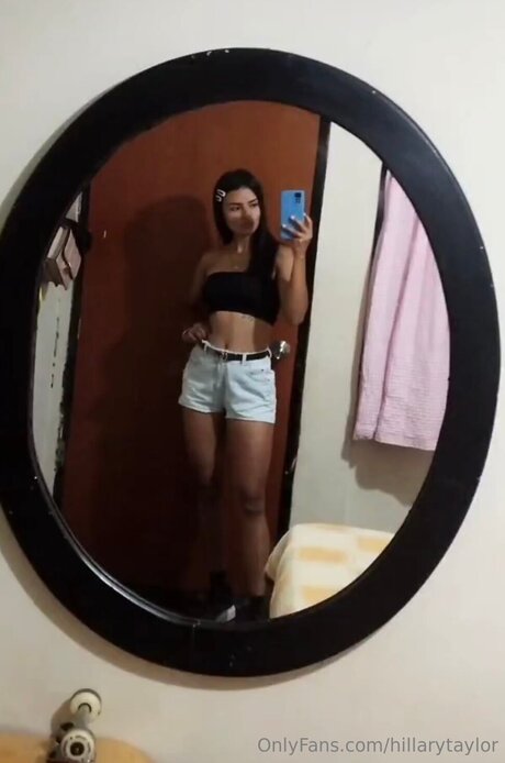 Hillarytaylor pornographic star image