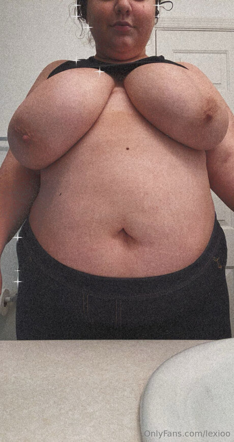 Lexioo model art pictures