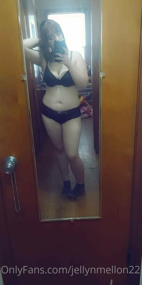 Jellynmellon22 beautiful actress img