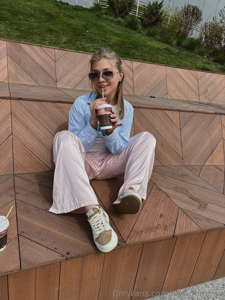 Ivysummmer nude star picture