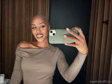 Noeoff2015 pornstar nude pics