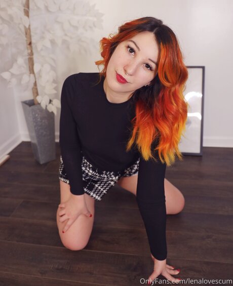 Lenadanzarafreepage erotic model picture