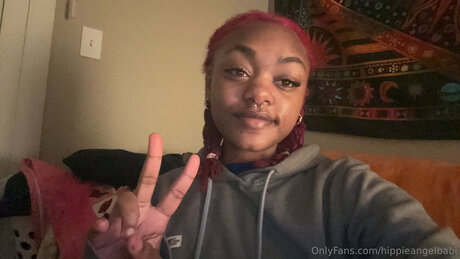 Hippieangelbabi pornstar adult photo