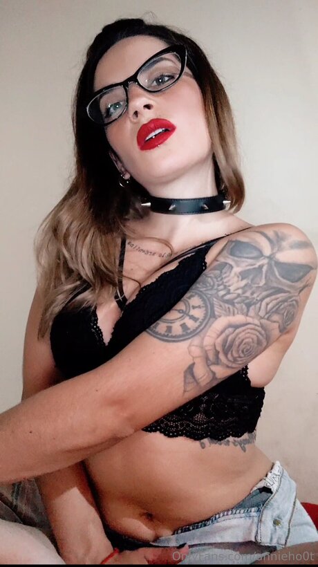 Annieho0t pornstar gallery