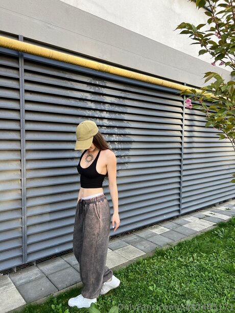 Liyaanderson actress pictures