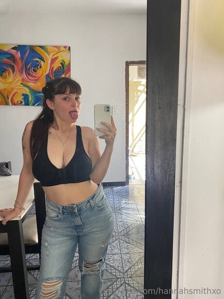 Hannahsmithxo star high quality images