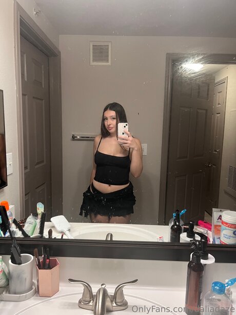 Daliadaze adult actress galleries