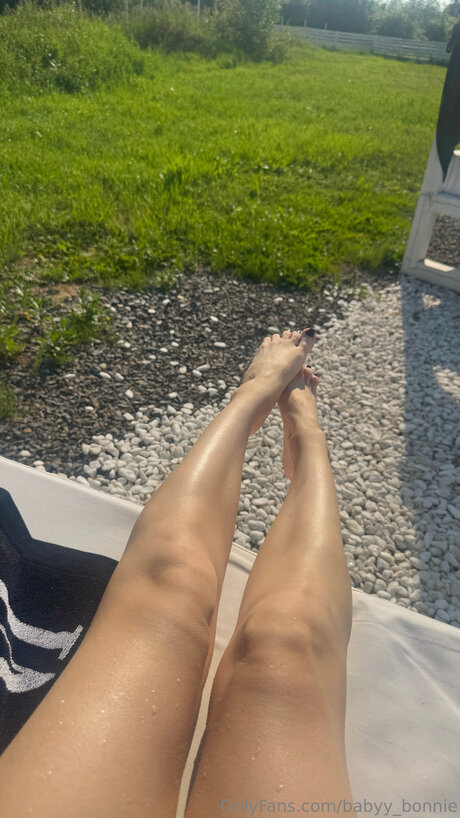 Babyy Bonnie star sexy picture