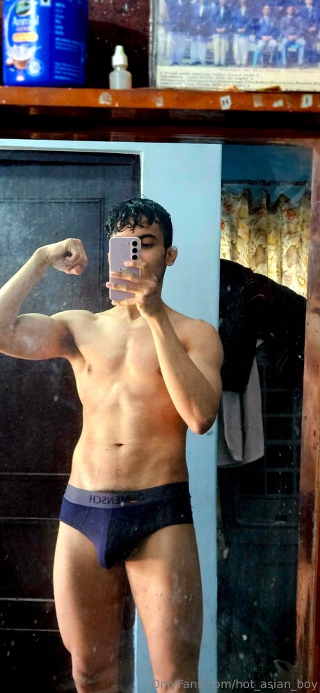 Hot Asian Boy hot actress photos