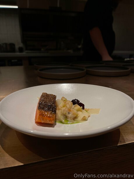 Alxandrav beautiful model photo