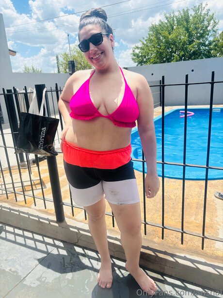 Arisnai star adult photo