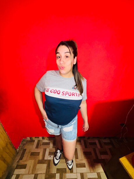 Arisnai hot actress image