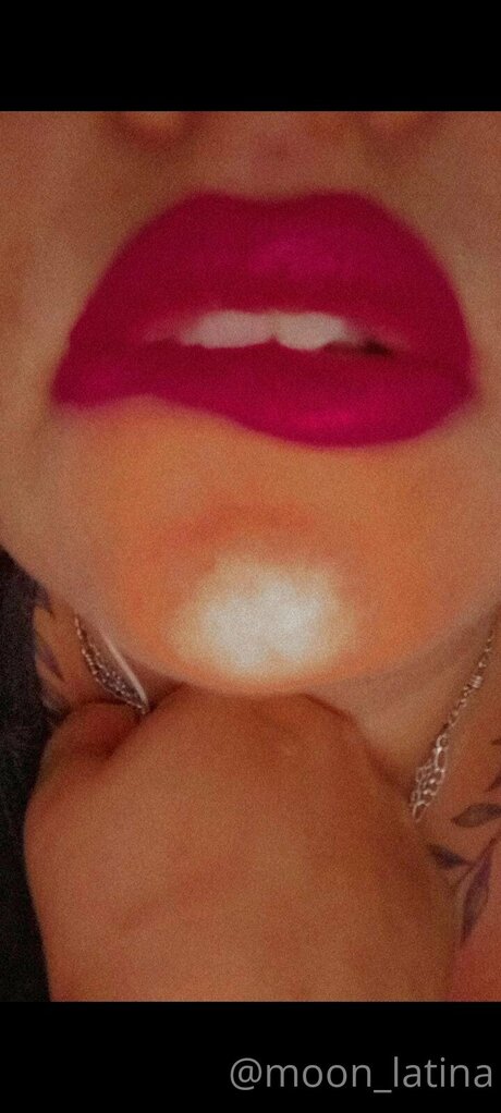 Moon Latina hd actress pic