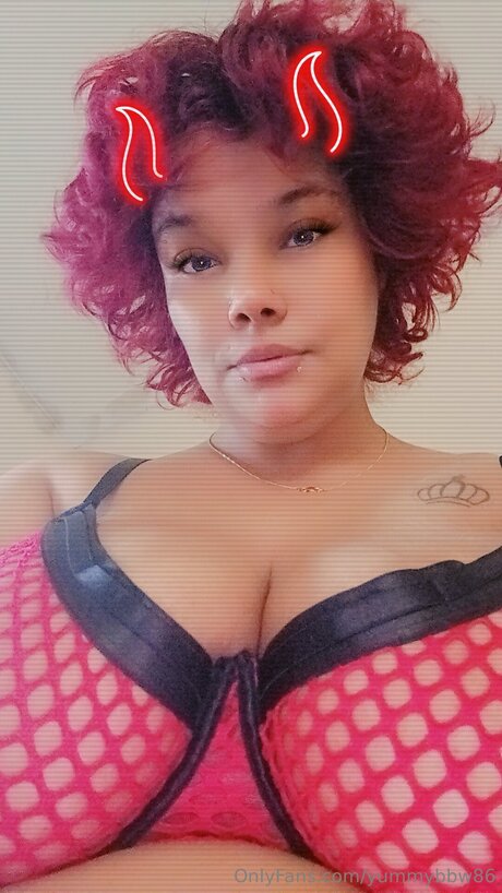 Yummybbw86 model nude photos