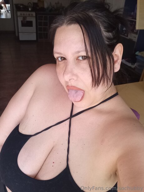 Sochubby beautiful pornstar pic