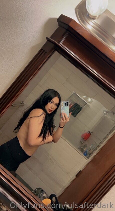 Julsafterdark pornographic star pic