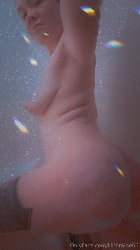 Lilithraine66 free model gallery