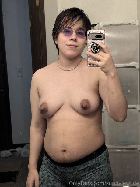 Sunnylewilde art star image