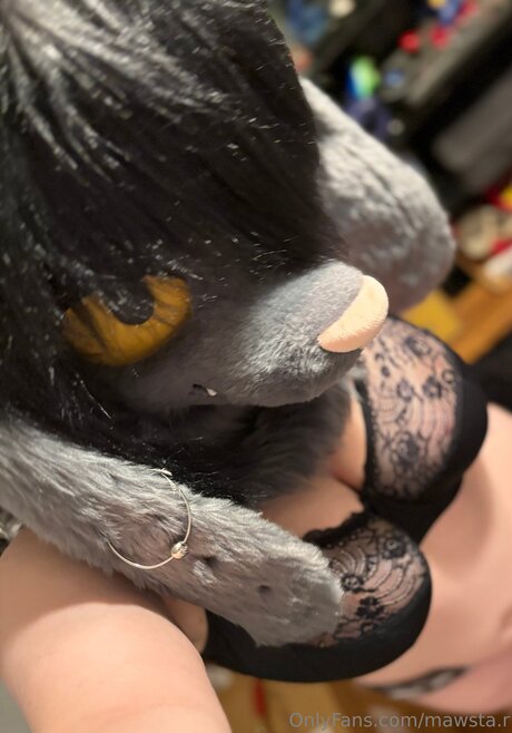 Mawsta R model xxx galleries