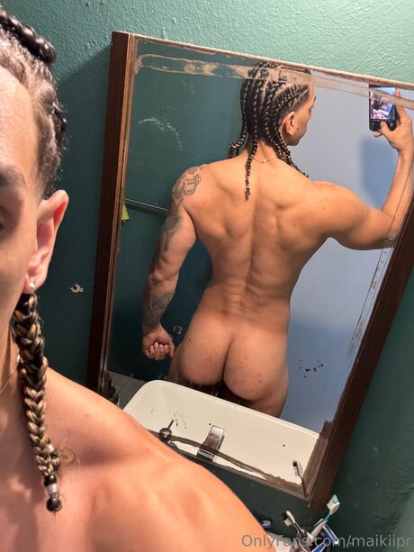 Maikiipr adult model galleries