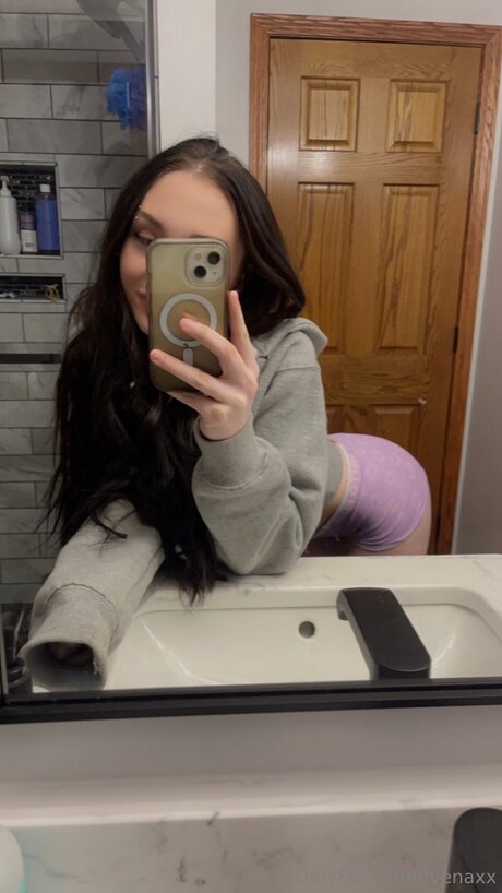 Venaxx model nudes gallery