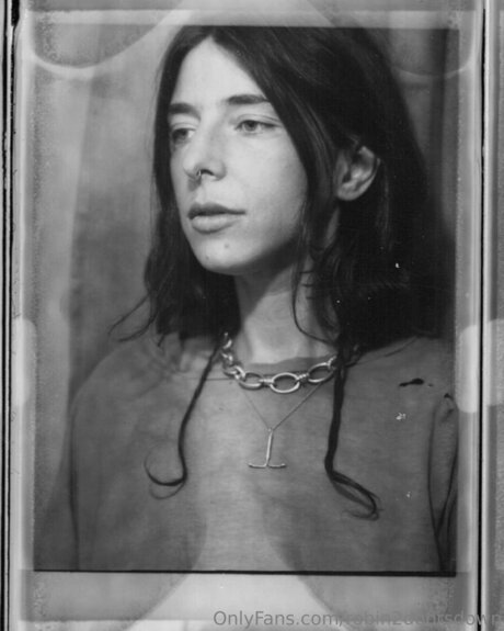 Robin2doorsdown adult actress gallery