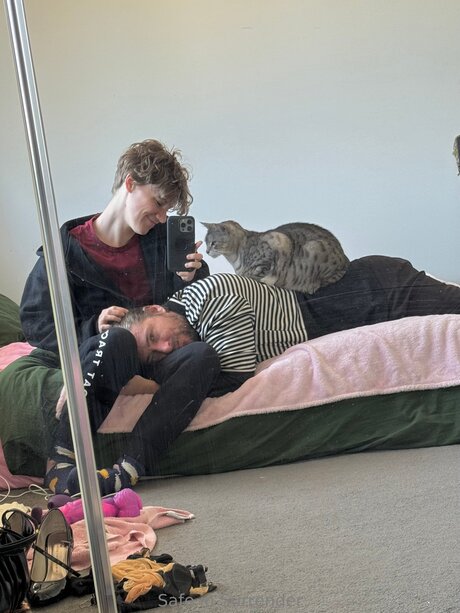 Safeinsurrender sexy star pictures